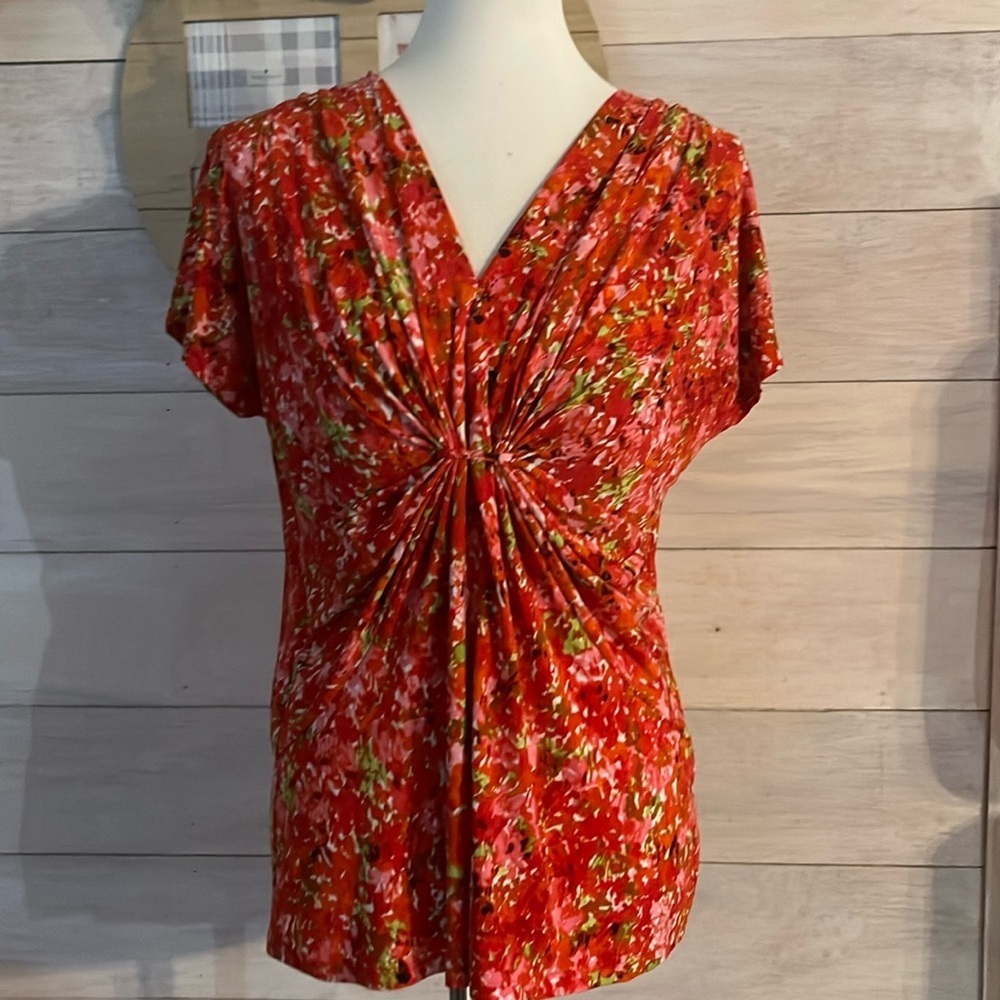 Chaus Red Flower Top L